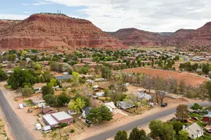 233 E 100 N, Kanab, UT 84741 - Photo 28