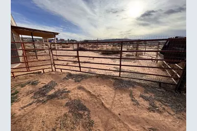 1100 S Revolution Way, Big Water, UT 84741 - Photo 42