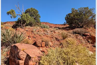 1192 E Country Club Dr, Kanab, UT 84741 - Photo 8