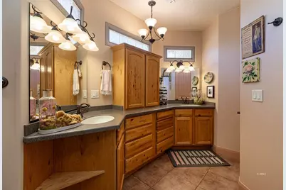 320 W Los Barancos Ln, Kanab, UT 84741 - Photo 28