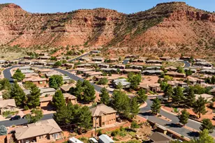320 W Los Barancos Ln, Kanab, UT 84741 - Photo 2