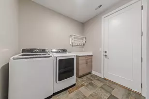 484 E Mohawk Dr, Kanab, UT 84741 - Photo 32