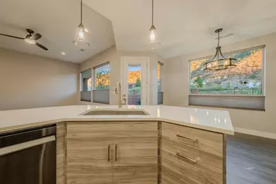 484 E Mohawk Dr, Kanab, UT 84741 - Photo 12