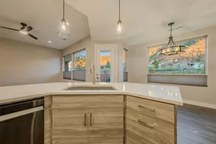 484 E Mohawk Dr, Kanab, UT 84741 - Photo 12