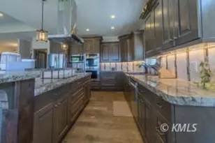 4830 W Pioneer Ave, Kanab, UT 84741 - Photo 6