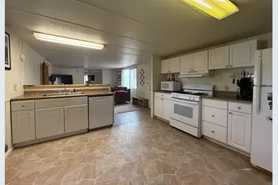 587 W Navajo Dr, Kanab, UT 84741 - Photo 6