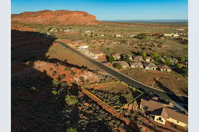 745 E Country Club Dr, Kanab, UT 84741 - Photo 2