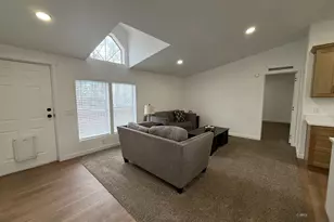 380 E 200 S, Kanab, UT 84741 - Photo 12