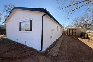 380 E 200 S, Kanab, UT 84741 - Photo 8