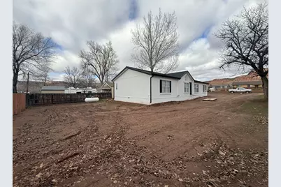 380 E 200 S, Kanab, UT 84741 - Photo 32