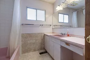 285 N 100 E, Kanab, UT 84741 - Photo 16