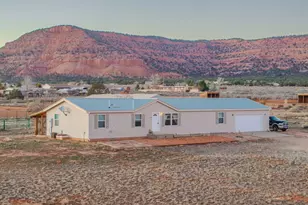 1120 S Bryce Canyon Way, Kanab, UT 84741 - Photo 2