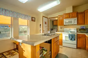 1120 S Bryce Canyon Way, Kanab, UT 84741 - Photo 28