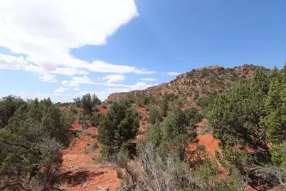 977 W Vermillion Dr, Kanab, UT 84741 - Photo 8