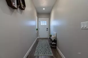 1558 S Creekside Dr E, Kanab, UT 84741 - Photo 4