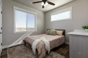 1558 S Creekside Dr E, Kanab, UT 84741 - Photo 18