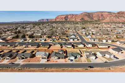 1558 S Creekside Dr E, Kanab, UT 84741 - Photo 32
