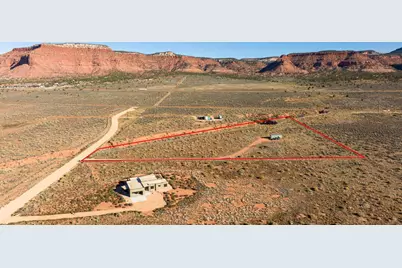 1555 S Lost Springs Dr, Kanab, UT 84741 - Photo 18