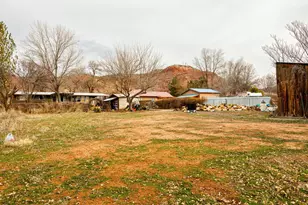 61 W 200 N, Kanab, UT 84741 - Photo 26