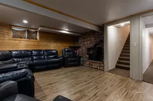 61 W 200 N, Kanab, UT 84741 - Photo 20