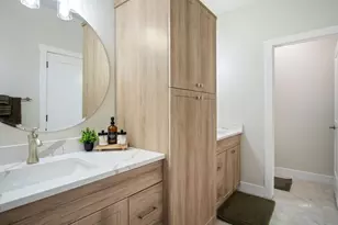 236 E 200 N, Kanab, UT 84741 - Photo 32