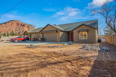 236 E 200 N, Kanab, UT 84741 - Photo 2