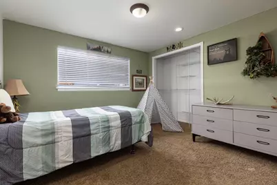 238 E 330 N, Kanab, UT 84741 - Photo 14