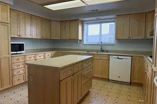 1220 S Monument Rd, Kanab, UT 84741 - Photo 4