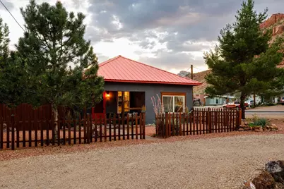 297 N 100 W, Kanab, UT 84741 - Photo 6