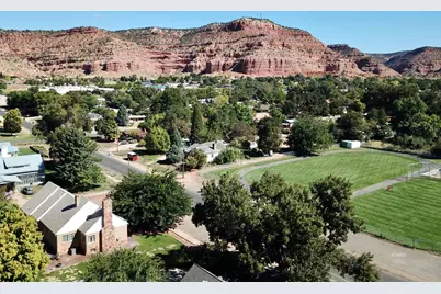 95 N 100 W, Kanab, UT 84741 - Photo 46