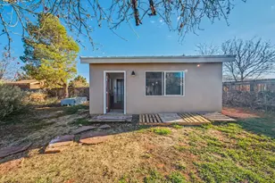 859 W Vance Dr, Kanab, UT 84741 - Photo 32