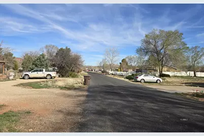 552 W Willow Dr, Kanab, UT 84741 - Photo 14