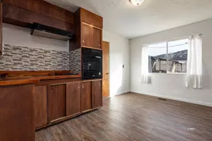 70 Main St, Glendale, UT 84729 - Photo 12