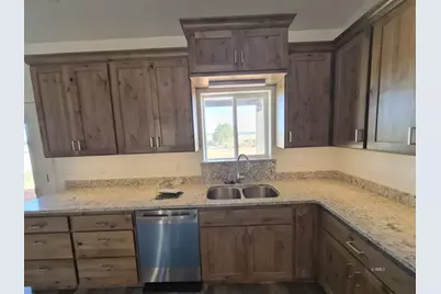 869 W Navajo Dr, Kanab, UT 84741 - Photo 6