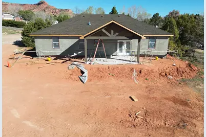869 W Navajo Dr, Kanab, UT 84741 - Photo 2