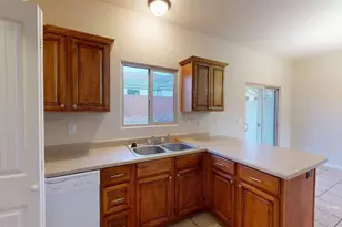 300 E 300 N, Kanab, UT 84741 - Photo 6