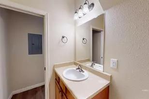 300 E 300 N, Kanab, UT 84741 - Photo 10