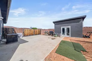 1019 S 10 W, Kanab, UT 84741 - Photo 44