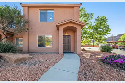 300 E 300 N #I-8, Kanab, UT 84741 - Photo 4