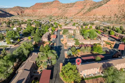 300 E 300 N #I-8, Kanab, UT 84741 - Photo 46