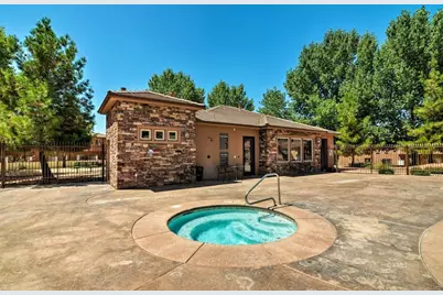 300 E 300 N #I-8, Kanab, UT 84741 - Photo 52