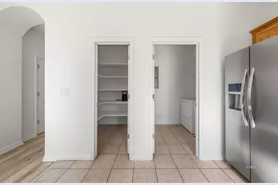 300 E 300 N #I-8, Kanab, UT 84741 - Photo 20