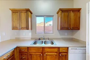 300 E 300 N, Kanab, UT 84741 - Photo 12