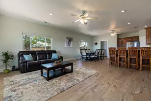 4860 E Boulder Bluff Blvd, Kanab, UT 84741 - Photo 2