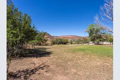 235 W 100 S, Kanab, UT 84741 - Photo 40