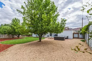 373 S 100 W, Kanab, UT 84741 - Photo 36