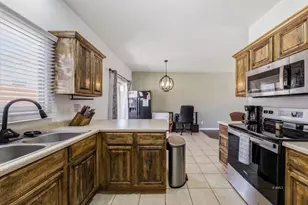 300 E 300 N, Kanab, UT 84741 - Photo 10