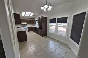 853 W Navajo Dr, Kanab, UT 84741 - Photo 2