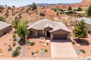 474 NE Los Barrancos Ln, Kanab, UT 84741 - Photo 2