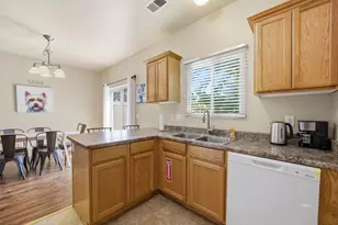 300 E 300 N, Kanab, UT 84741 - Photo 10